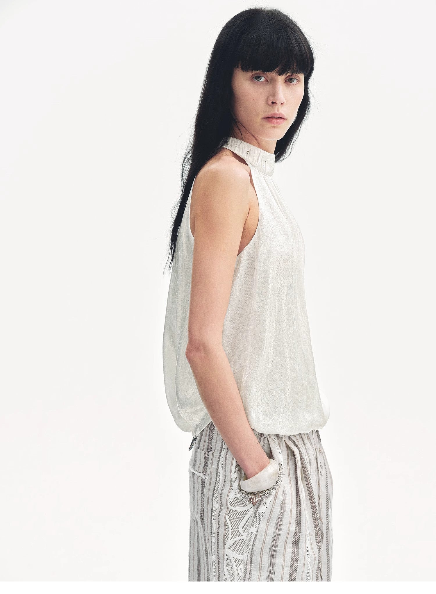 "Light and Shadow" Retro Posey Halter Neck Vest