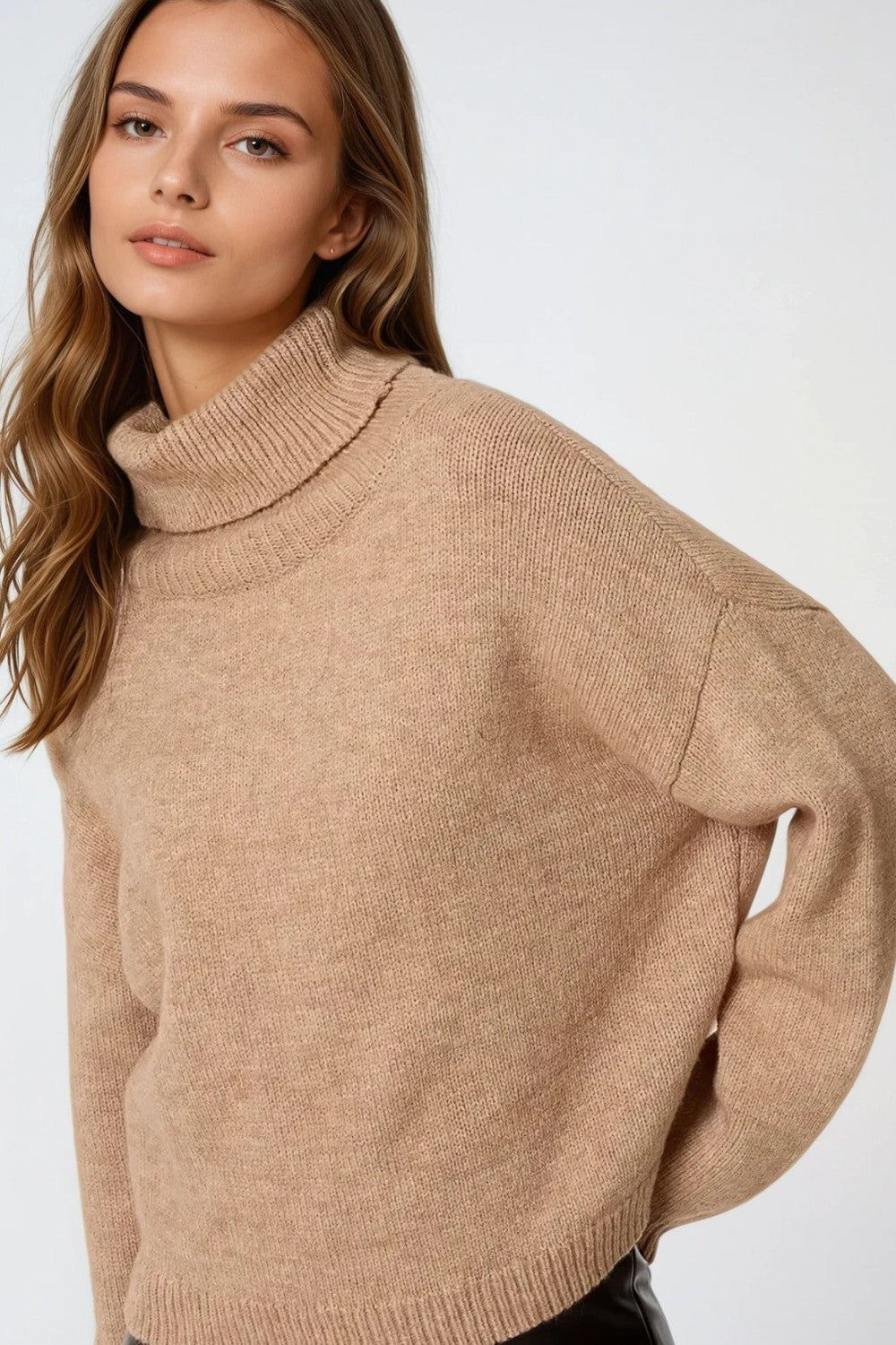 Loose Beige Sweater With Dropped Sleeves