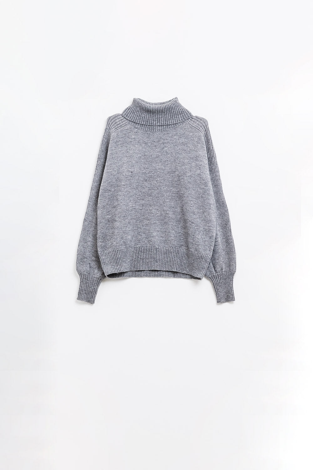 Wide Grey Sweater With Ribbed Sleeves